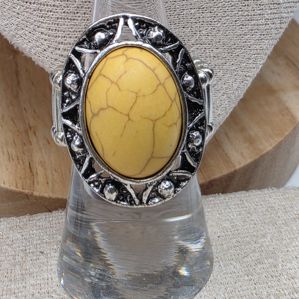 Paparazzi Silver Ring with Yellow Stone (1094)